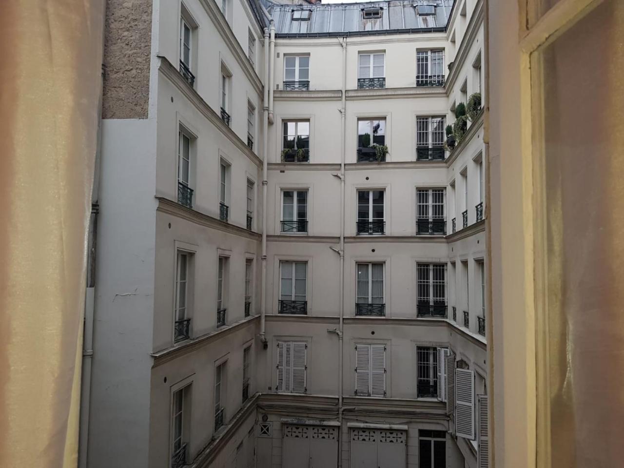 72 - Mermoz Mickey Mouse Paris Exteriör bild